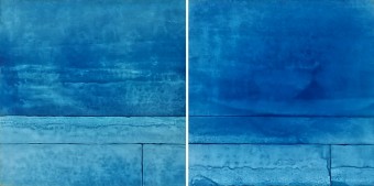 “Caldo mattino. M’immergo piano, piano. Ovunque mare... … Mi avvolge l’acqua, riemergo e respiro Ancora un tuffo”